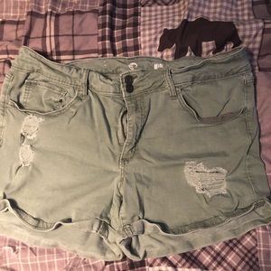 Distressed SO Jean shorts